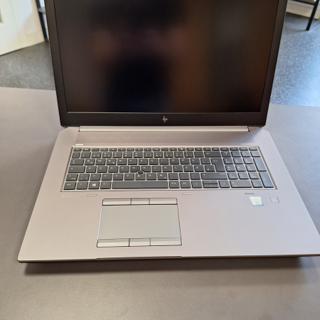 Prenosnik, HP Zbook 17 G6 Mobile Workstation... ugodna cena / kvaliteta A- 